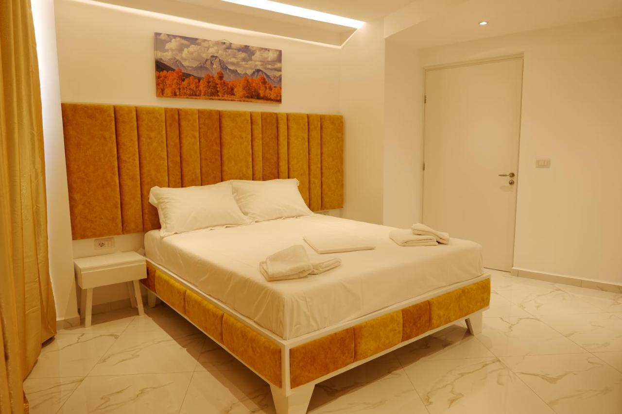 Lumi Hotel Sarande Exterior photo