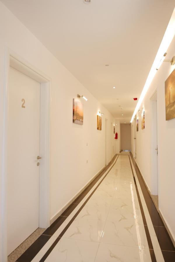 Lumi Hotel Sarande Exterior photo