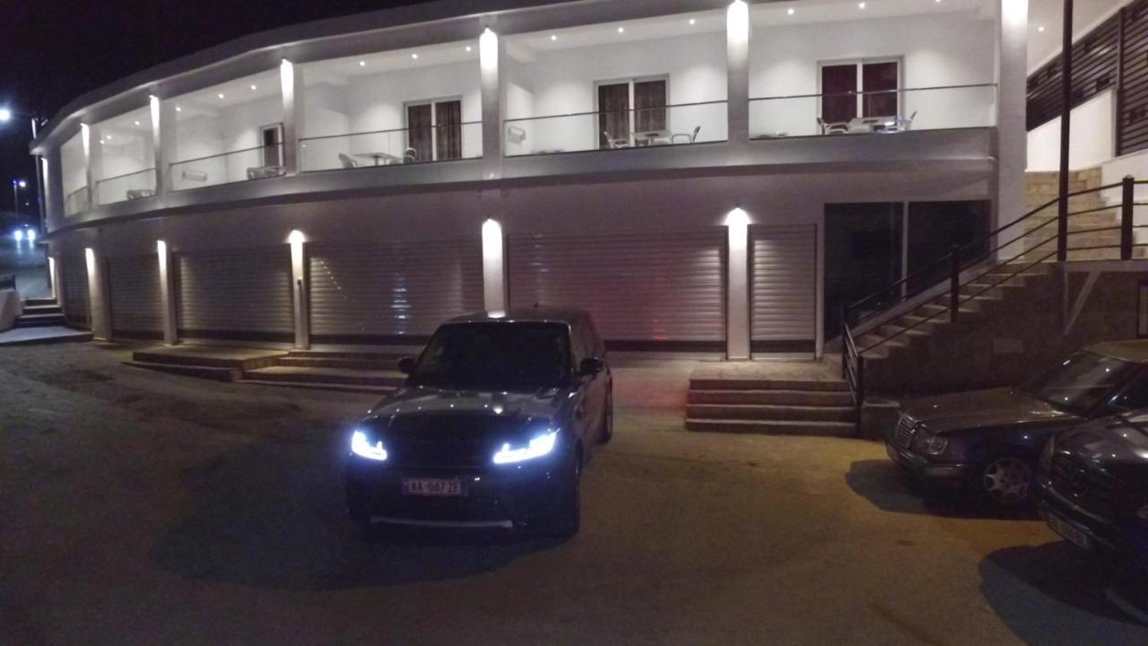 Lumi Hotel Sarande Exterior photo